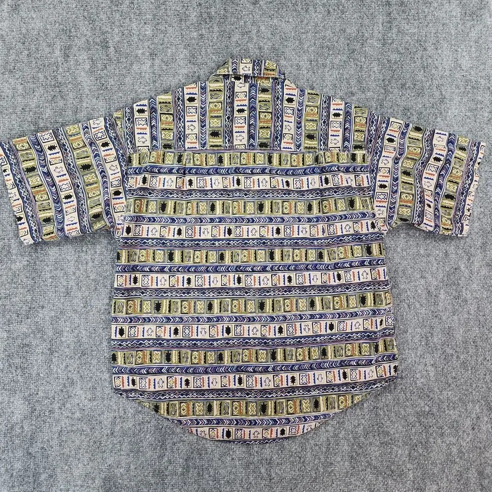 Vintage Columbia Shirt Womens Medium Aztec Fish AOP Short Sleeve Button Up
